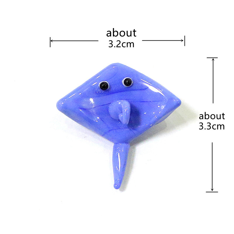 小さなガラス海洋動物の彫像ペンダントかわいいブリの魅力ミンク - Marine Aquarium Japan のレビューと価格